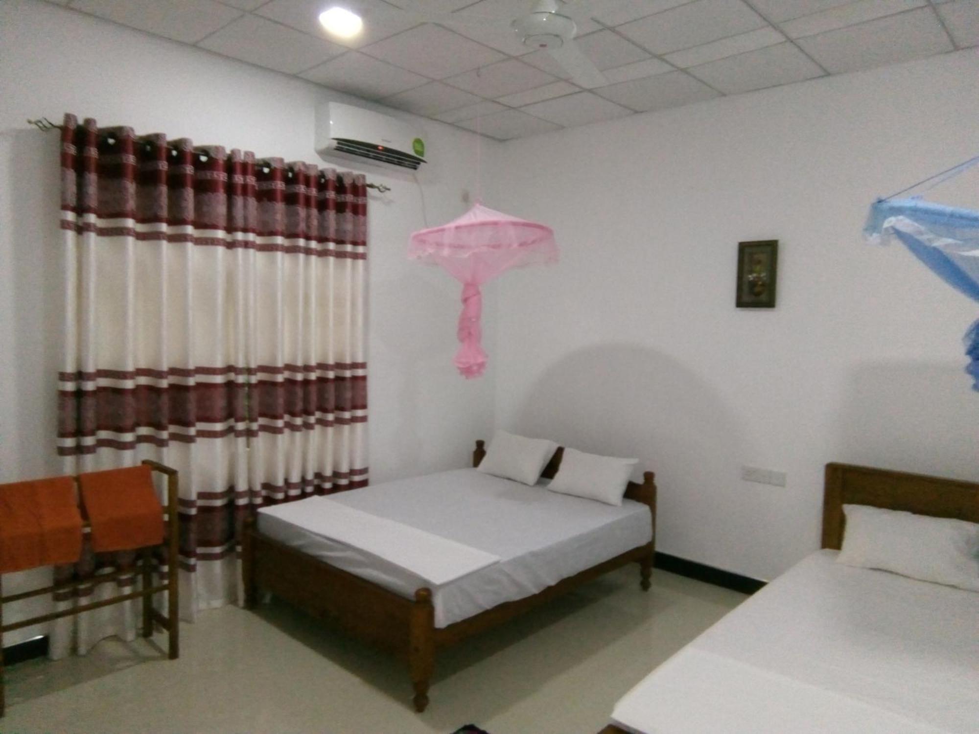 Siyapath Holiday Resort 폴로나루와 외부 사진
