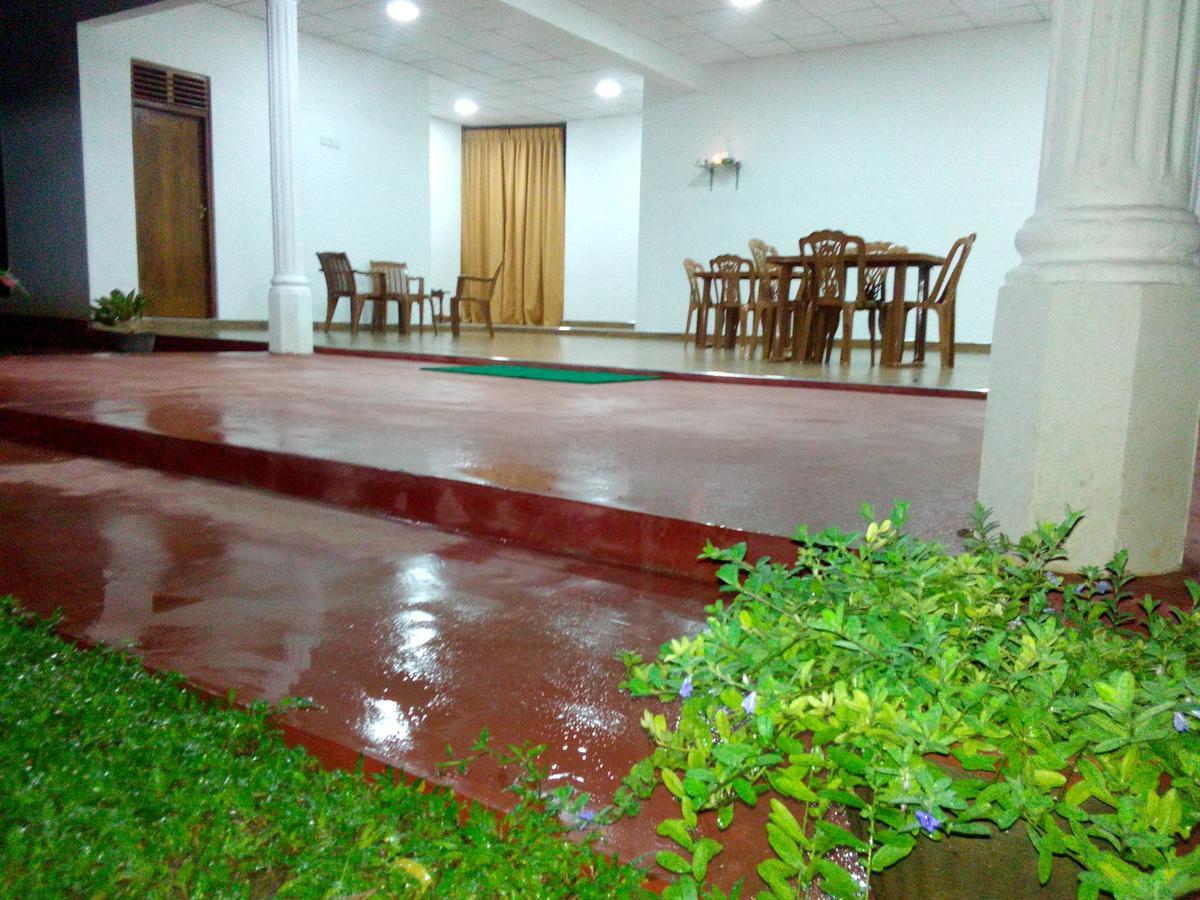 Siyapath Holiday Resort 폴로나루와 외부 사진