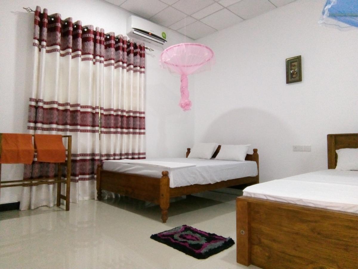 Siyapath Holiday Resort 폴로나루와 외부 사진